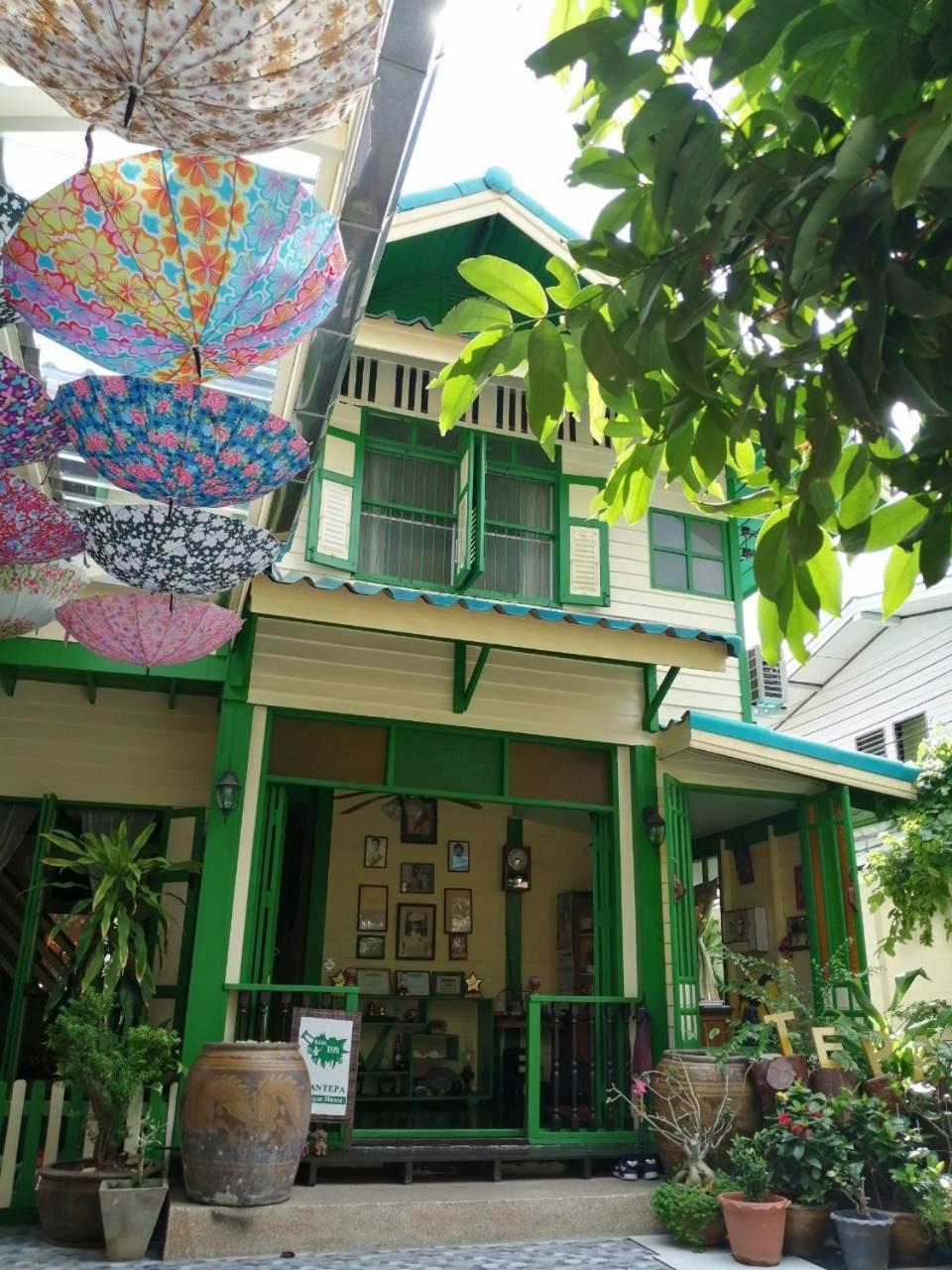 Baan Tepa Boutique House Bed & Breakfast Bangkok Bagian luar foto