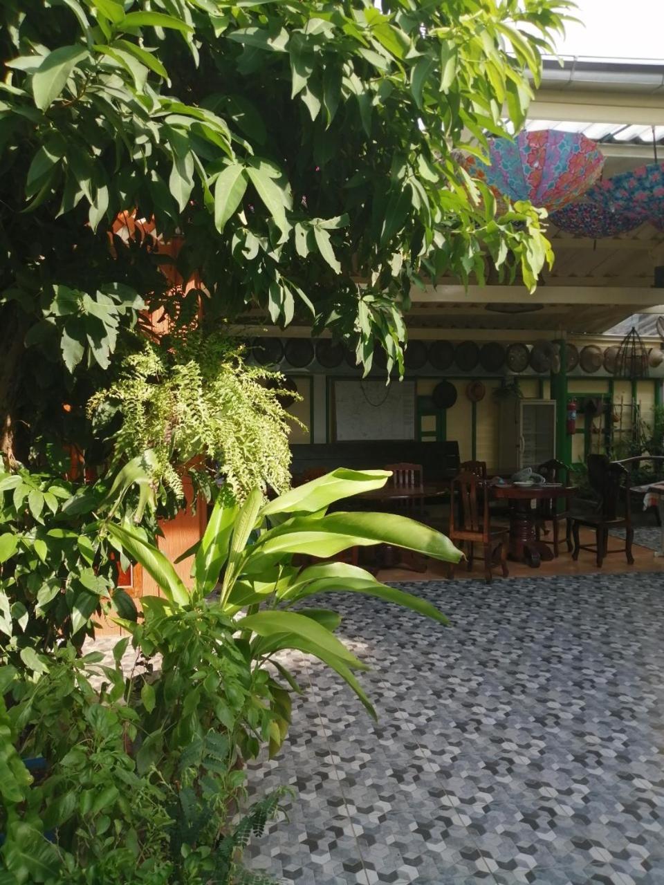 Baan Tepa Boutique House Bed & Breakfast Bangkok Bagian luar foto